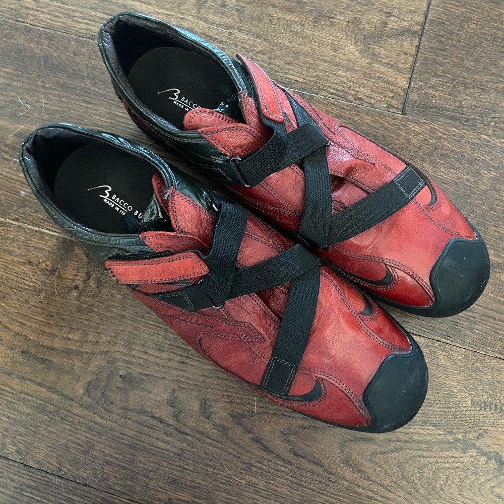 Bacco Bucci red and black sneakers